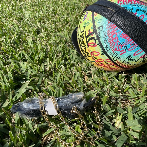 Brand new Y2k multi basketball purse - Picture 3 of 5